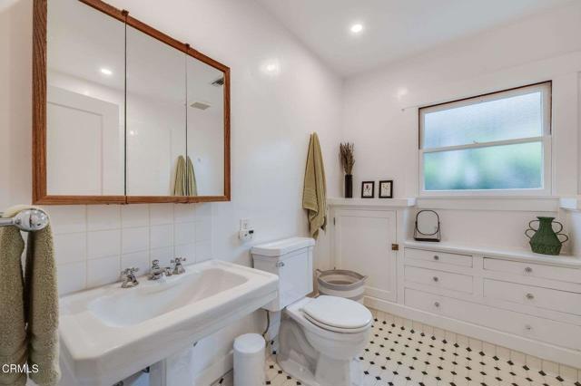 Detail Gallery Image 23 of 36 For 1165 N Hudson Ave, Pasadena,  CA 91104 - 3 Beds | 2 Baths