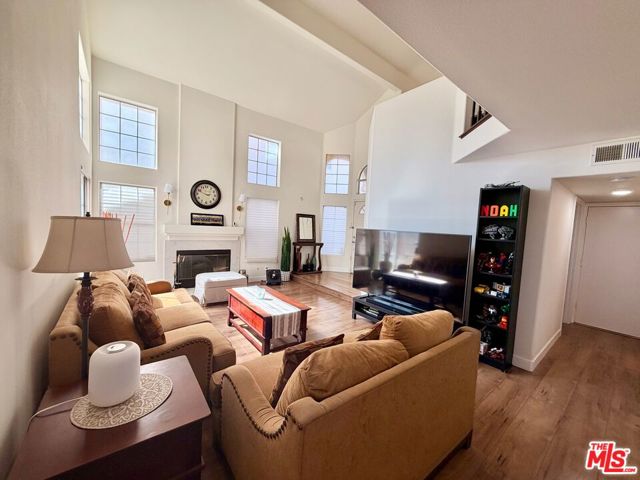 4 Bed Home for Sale in North Hollywood, California