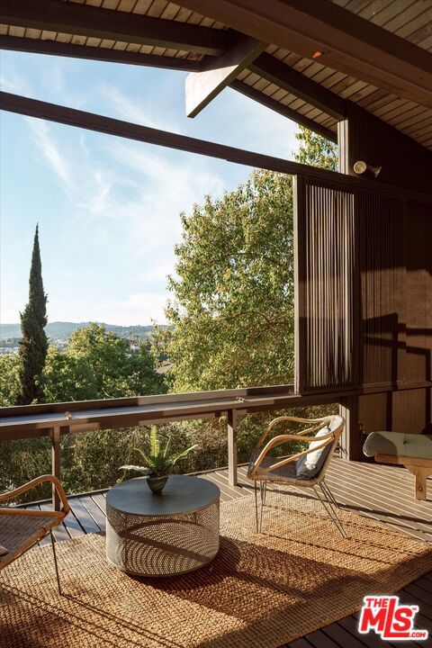 Image 24 of 53 For 1966 Lucile Avenue