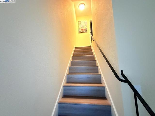 68 El Toro Ct, Fairfield CA: https://media.crmls.org/mediaz/c2296534-ea35-499e-aab9-b77a7d14f4f6.jpg