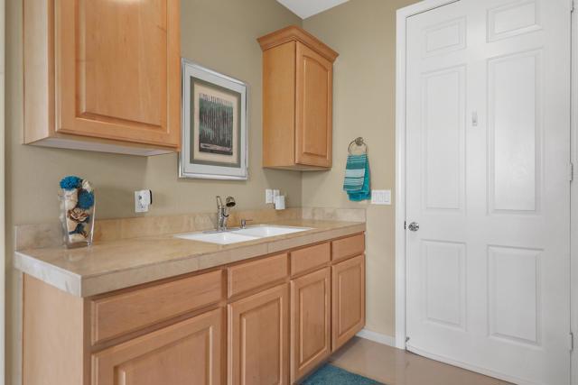 79505 Saint Margarets Bay, Bermuda Dunes CA: https://media.crmls.org/mediaz/c2296c2e-7907-4511-a9f3-ba6558b2f358.jpg