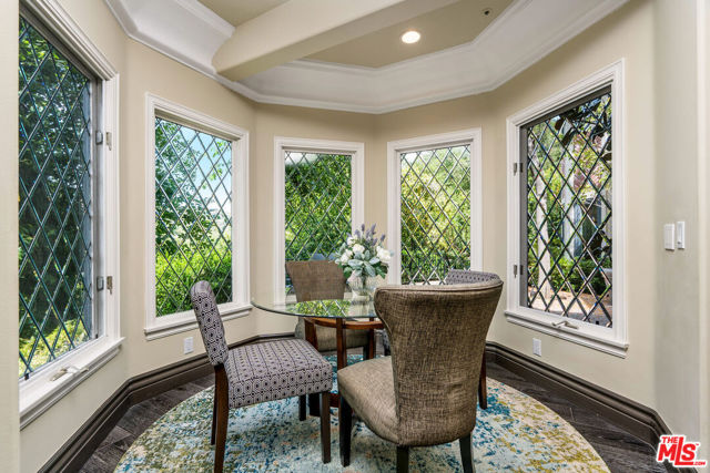 204 Bell Canyon Road, Bell Canyon CA: https://media.crmls.org/mediaz/c2298c51-a2a4-4946-ab13-6a5cd182c716.jpg