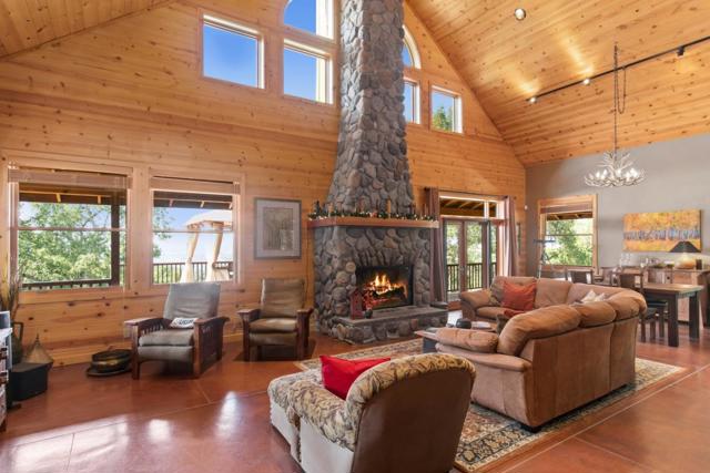 21900 Parrott Ranch Road, Carmel Valley CA: https://media.crmls.org/mediaz/c22a2e18-c5aa-4520-819e-fca598368c72.jpg