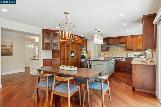 561 Morecroft Road, Lafayette CA: https://media.crmls.org/mediaz/c22a3d07-1d40-43a0-a10a-d1b7e3b74058.jpg