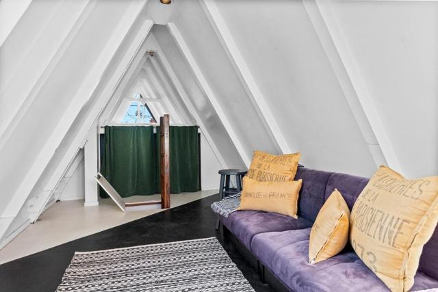 360 36th Avenue, Santa Cruz CA: https://media.crmls.org/mediaz/c22b549e-2517-4fdc-b288-4cb45c1021d7.jpg