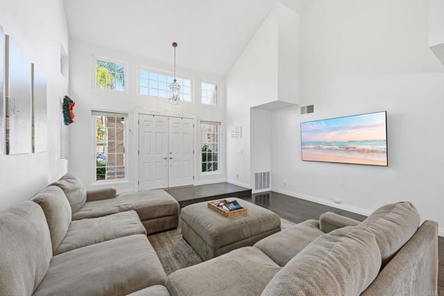 Detail Gallery Image 8 of 42 For 25252 Misty Ridg, Mission Viejo,  CA 92692 - 4 Beds | 2/1 Baths