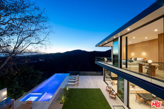 1149 Linda Flora Drive, Los Angeles CA: https://media.crmls.org/mediaz/c22db2ba-0c40-4803-9742-43c8430c634c.jpg