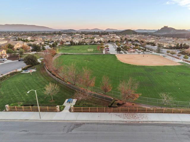 Detail Gallery Image 37 of 38 For 34668 Butte Ct, Murrieta,  CA 92563 - 3 Beds | 2/1 Baths