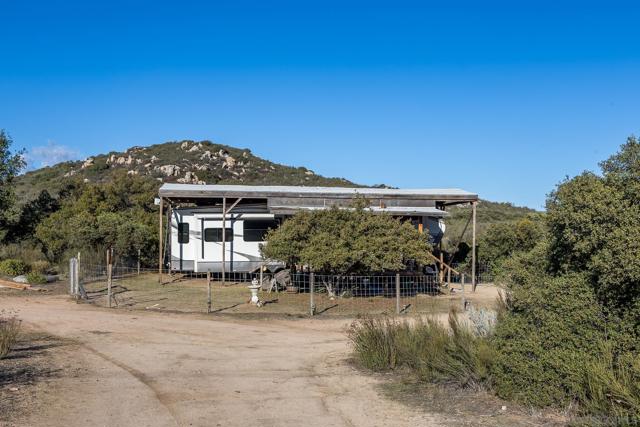 31308 Highway 94, Campo CA: https://media.crmls.org/mediaz/c22fd4b8-8c79-417c-a571-92b616017ce0.jpg