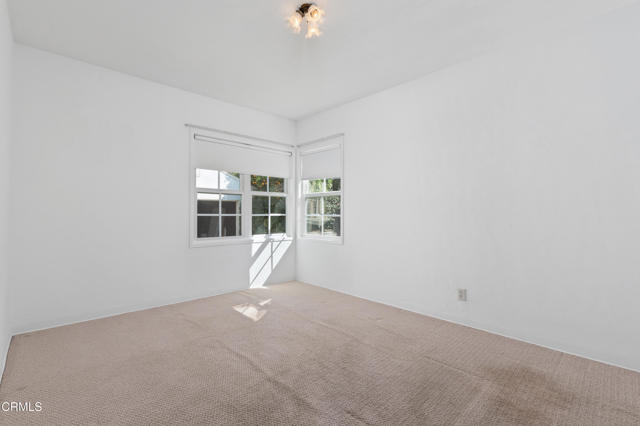 Detail Gallery Image 23 of 35 For 4920 Nagle Ave, Sherman Oaks,  CA 91423 - 3 Beds | 2 Baths