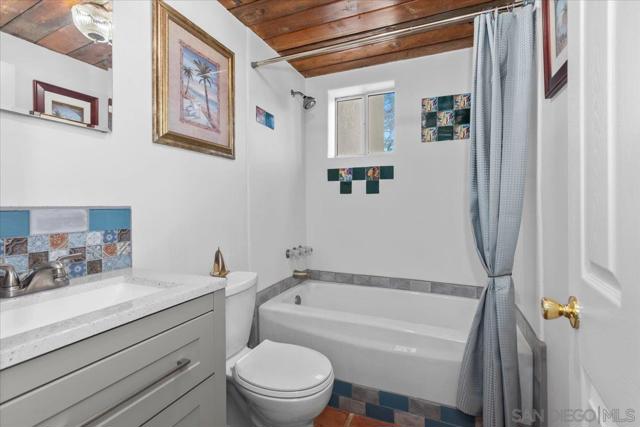 12220 Rebel Wind Rd, Descanso CA: https://media.crmls.org/mediaz/c2310609-38fb-41f1-b239-a484c57fd0a0.jpg