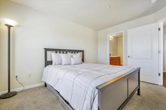 684 Grand Terrace, Hayward CA: https://media.crmls.org/mediaz/c2311859-29fa-4db3-a833-d64c064a6b09.jpg