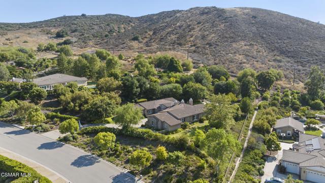 4988 Read Road, Moorpark CA: https://media.crmls.org/mediaz/c231dd22-ef5c-4209-8c61-2ed18ffedc5f.jpg