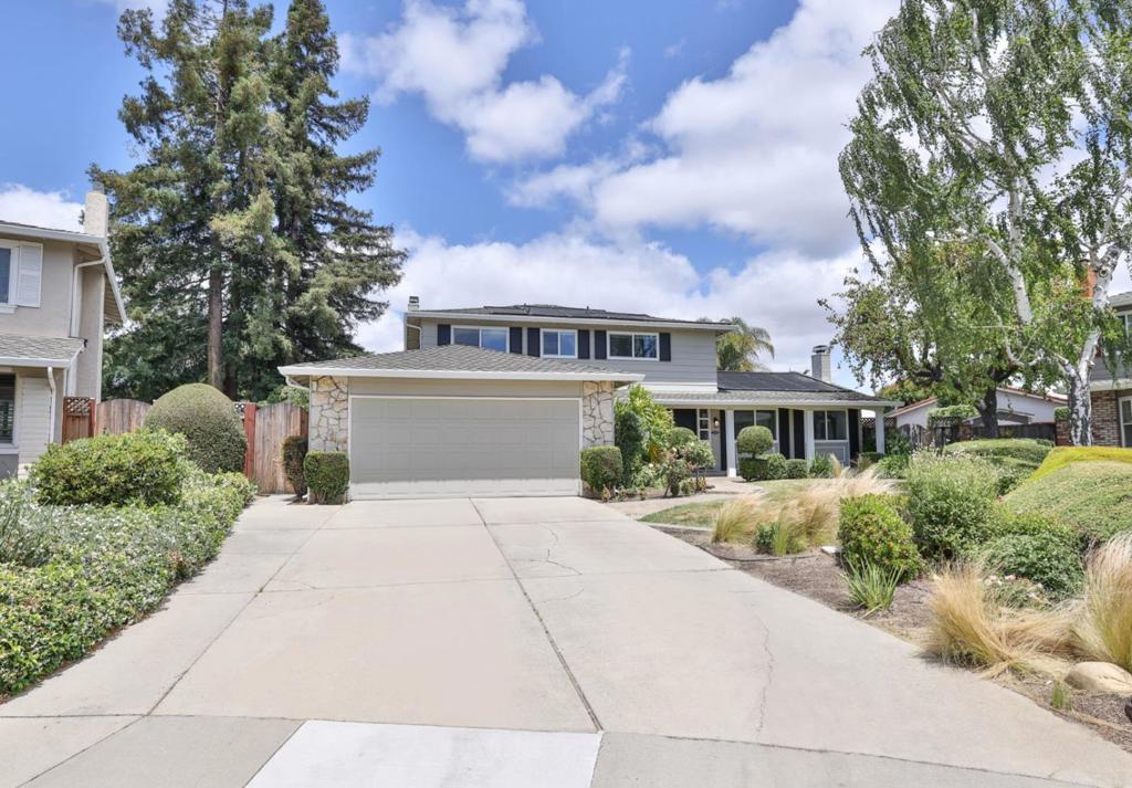 1293 Bedford Court