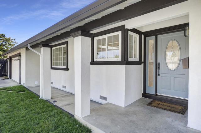 1075 Summerfield Drive, San Jose CA: https://media.crmls.org/mediaz/c232cb6a-6619-45e4-87ae-37685176928e.jpg