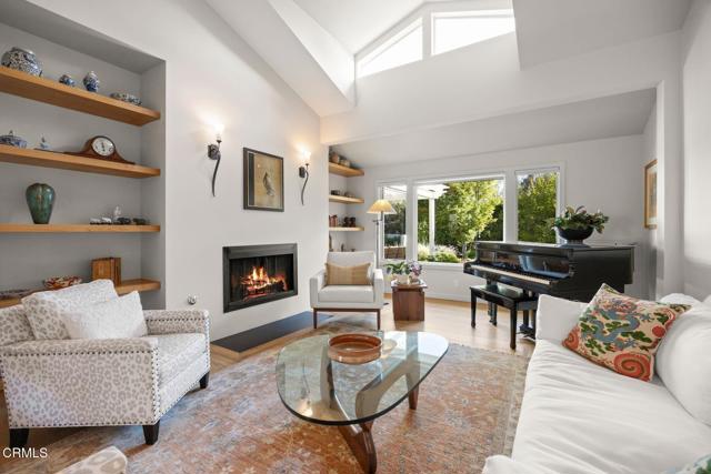 Detail Gallery Image 3 of 50 For 10929 Encino Dr, Oak View,  CA 93022 - 3 Beds | 3/1 Baths