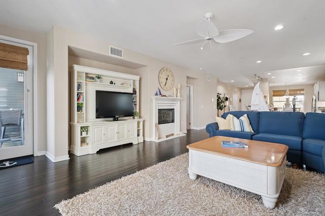 Detail Gallery Image 12 of 47 For 1540 Seabridge Ln, Oxnard,  CA 93035 - 2 Beds | 2 Baths
