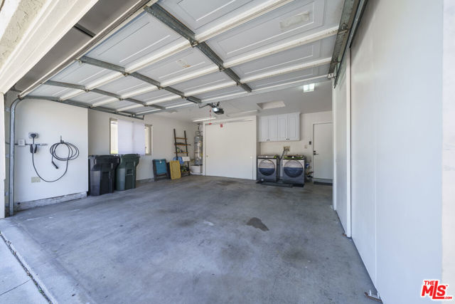 532 Riviera Court, Fullerton CA: https://media.crmls.org/mediaz/c23461c3-240b-44a4-9ce8-3ecc3d175d11.jpg