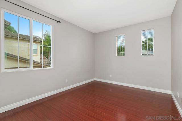 10518 Monterey Ridge Dr, San Diego CA: https://media.crmls.org/mediaz/c2351296-185e-43bf-a436-c9b4aa0f6a19.jpg