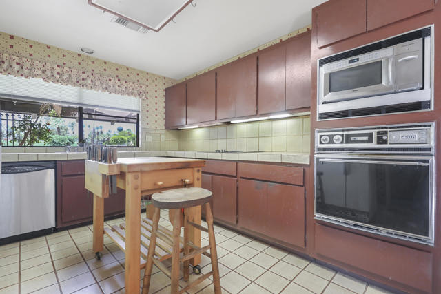 43081 Port Maria Road, Bermuda Dunes CA: https://media.crmls.org/mediaz/c235adff-5580-44b5-82de-0317020c0f53.jpg