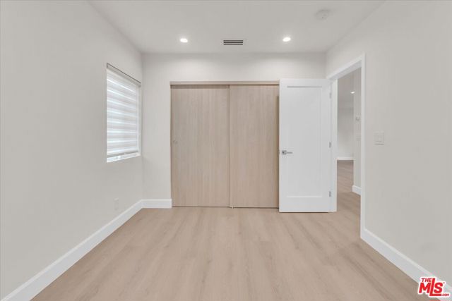 6915 Encino Avenue, Van Nuys CA: https://media.crmls.org/mediaz/c235dd50-c816-421e-bbf7-a8c09436406b.jpg