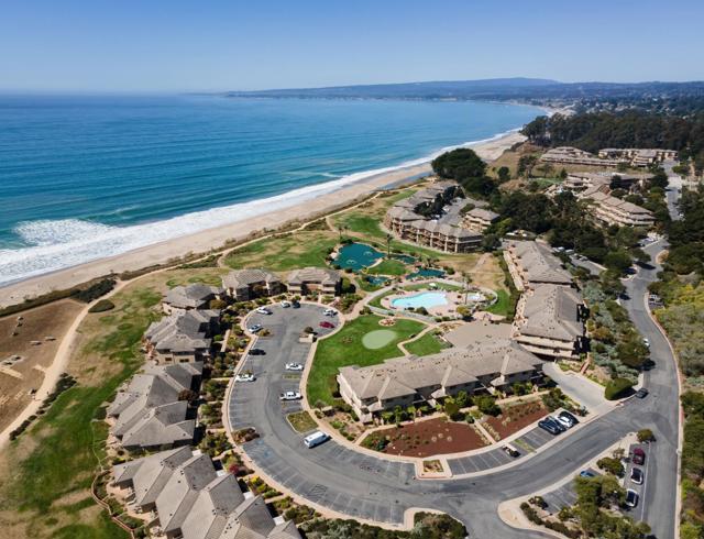 31 Seascape Resort Drive, Aptos CA: https://media.crmls.org/mediaz/c235e769-4e61-4f59-b693-a89e066a2dfd.jpg