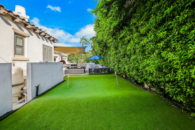 81107 Carefree Drive, Indio CA: https://media.crmls.org/mediaz/c2363da3-d13e-43a2-9fb8-1336f7339698.jpg