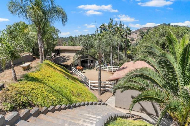 4716 S Mission Rd, Fallbrook CA: https://media.crmls.org/mediaz/c23718fe-b0e4-4bbd-93d7-b9465581610f.jpg
