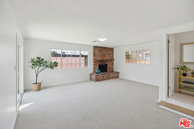 6513 Denmead Street, Lakewood CA: https://media.crmls.org/mediaz/c2376540-2451-4788-b39b-e03a98bb2d23.jpg