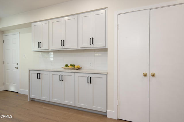 Detail Gallery Image 5 of 16 For 5840 Satsuma Avenue Ave, Los Angeles,  CA 91601 - 3 Beds | 1 Baths