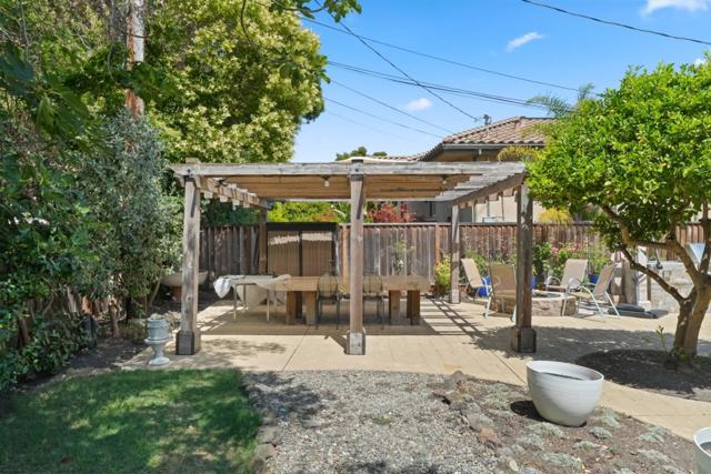 3172 Morris Drive, Palo Alto CA: https://media.crmls.org/mediaz/c2393a2d-7d9d-4e76-ad75-39dd2f84680e.jpg