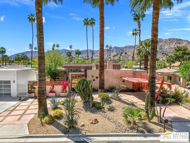 70051 Chappel Road, Rancho Mirage CA: https://media.crmls.org/mediaz/c23a1c92-081e-4cbd-8a96-ce12ba05b217.jpg