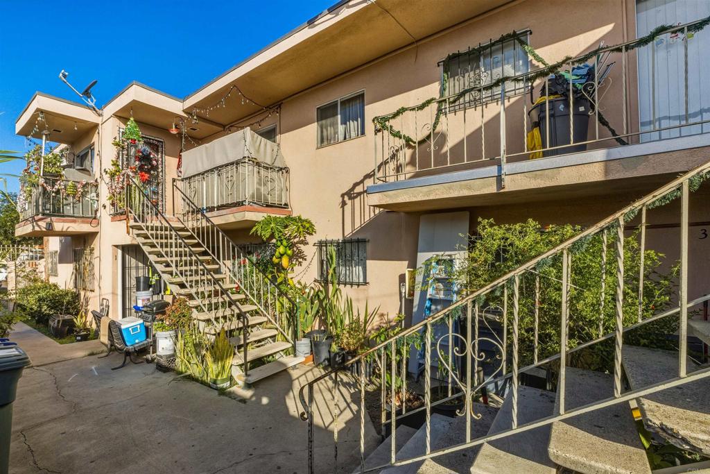 4035 Highland Ave - photo 4