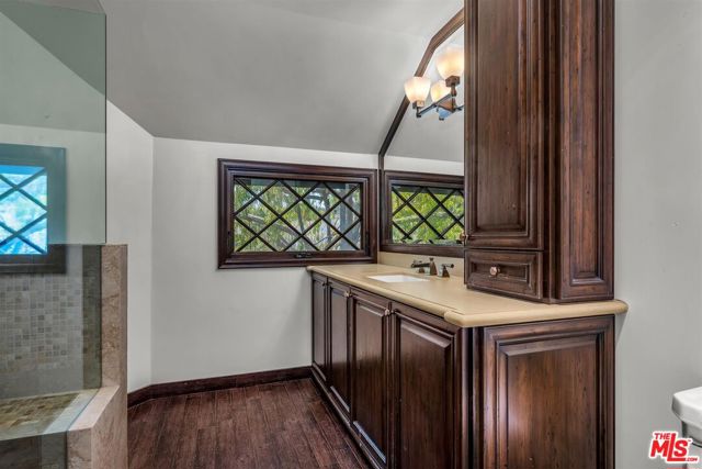 4 Bed Home for Sale in Los Angeles, California