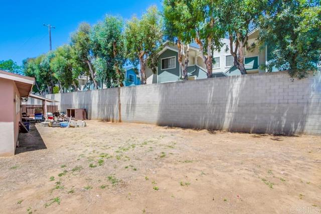 Detail Gallery Image 37 of 38 For 728 Hackberry Pl, Fallbrook,  CA 92028 - 4 Beds | 1/1 Baths
