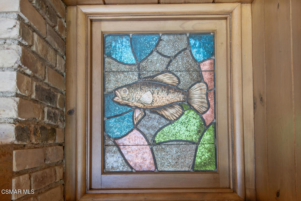 https://media.crmls.org/mediaz/c23c0d46-905b-447c-b4b1-2794bfac9b1f.jpg?preset=X-Large