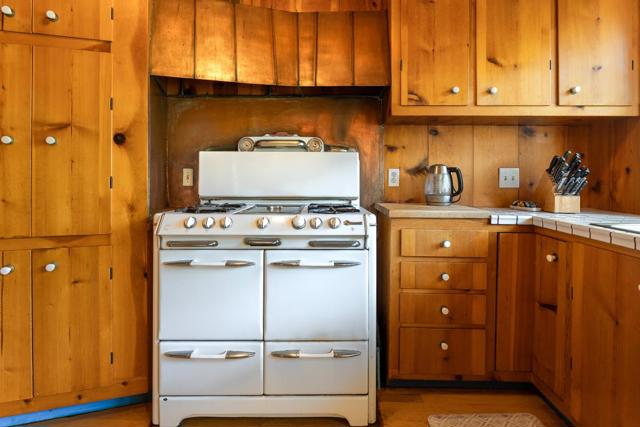 469 Evergreen Road, Pacific Grove CA: https://media.crmls.org/mediaz/c23cab3b-c08c-478c-80c4-e6cbb386c102.jpg