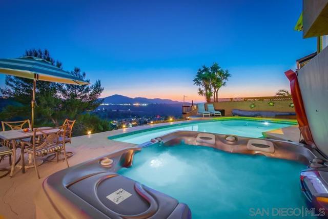 1963 Hacienda Circle, El Cajon CA: https://media.crmls.org/mediaz/c23d3e44-77fb-4b1b-be45-a8a9a64ef545.jpg