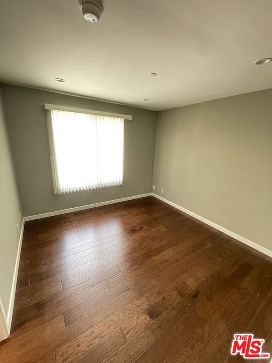 1453 3rd Street Promenade, Santa Monica CA: https://media.crmls.org/mediaz/c23d997e-281f-4e9c-a3d7-ad7823af6b21.jpg