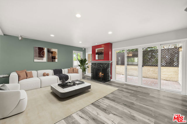 5245 Coldwater Canyon Avenue, Sherman Oaks CA: https://media.crmls.org/mediaz/c23dc06a-ce3d-47dd-af18-b44c8df2f294.jpg