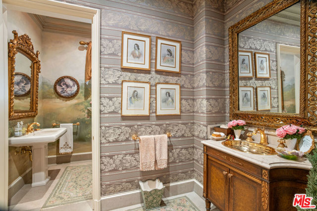 761 Bel Air Road, Los Angeles CA: https://media.crmls.org/mediaz/c23e8bd4-8747-40a6-9180-136d5084e0d3.jpg