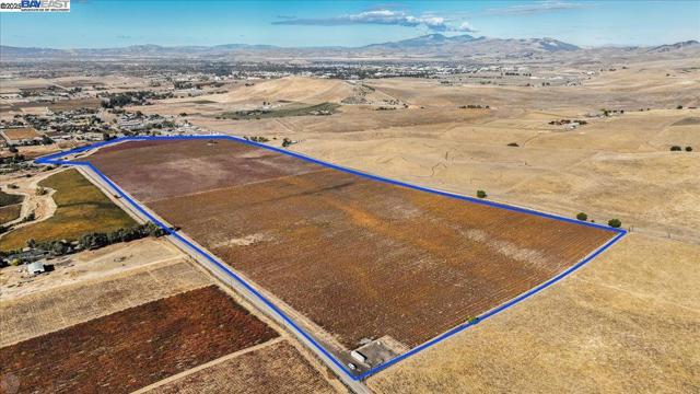 Image 10 of 45 For 9846 Reuss Rd