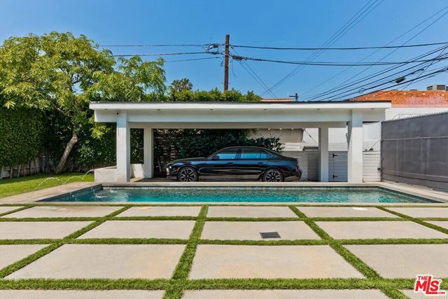 6115 W 6th Street, Los Angeles CA: https://media.crmls.org/mediaz/c23f5381-7db6-4a83-98c4-145f7cb2eb52.jpg
