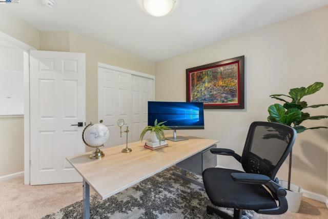1159 Vintner Pl, Livermore CA: https://media.crmls.org/mediaz/c2404a4e-7bed-44e8-8664-82ce85658554.jpg