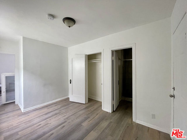 4623 Wesley Avenue, Los Angeles CA: https://media.crmls.org/mediaz/c240de37-a5f1-4509-8f96-ca5bc29c3803.jpg