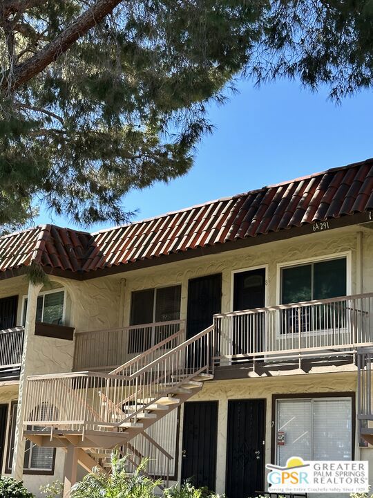 Image 21 of 30 For 64291 Spyglass Avenue 10