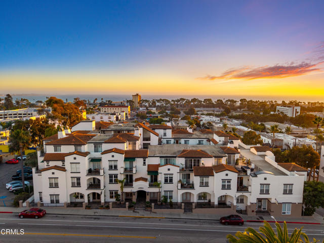 Detail Gallery Image 2 of 32 For 436 Poli St #404,  Ventura,  CA 93001 - 2 Beds | 2 Baths