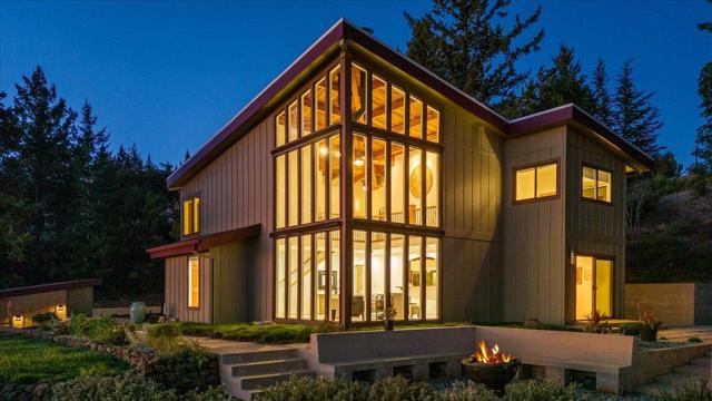 580 Rancho Prieta Road, Los Gatos CA: https://media.crmls.org/mediaz/c2421425-69bc-4247-ac82-ce3e62d4933a.jpg