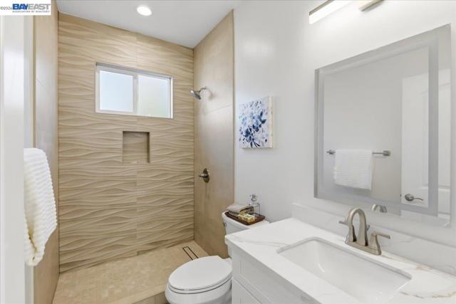 Image 36 of 46 For 4519 Edwards Ln