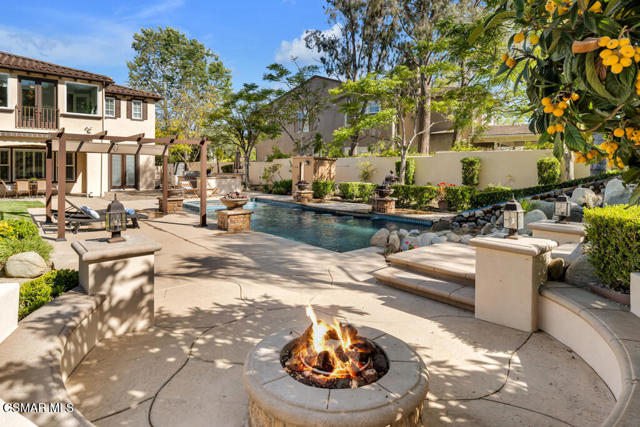 5715 Calais Court, Calabasas CA: https://media.crmls.org/mediaz/c2430621-1077-4e0f-98c8-57ab9576801f.jpg